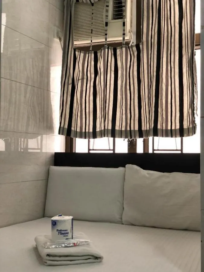 Crystal Hostel Hong Kong Guest house