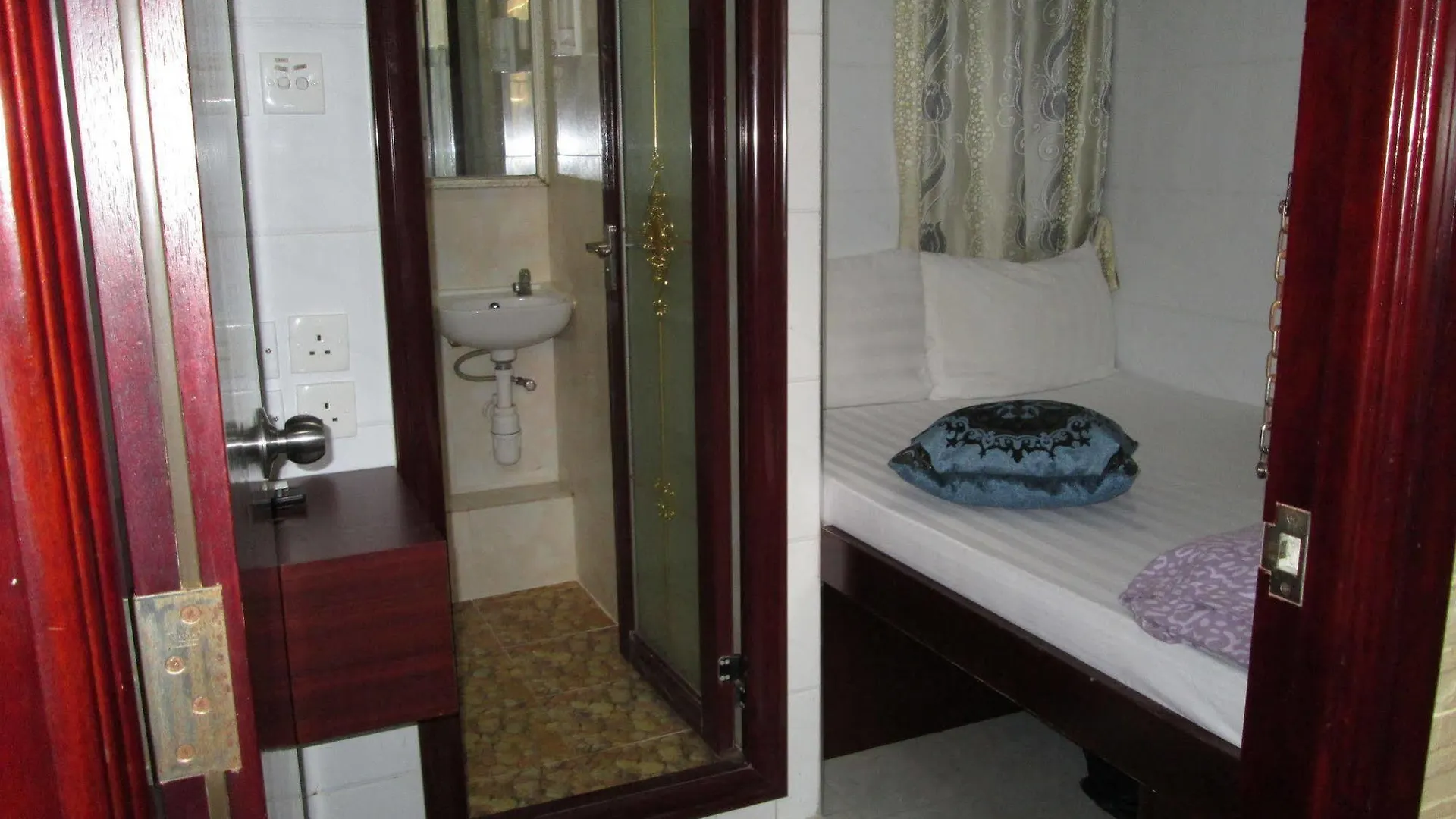 Guest house Crystal Hostel Hong Kong
